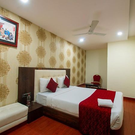 Vinayak Bhavan By Vinayak Hotels Brahmapur Exterior foto